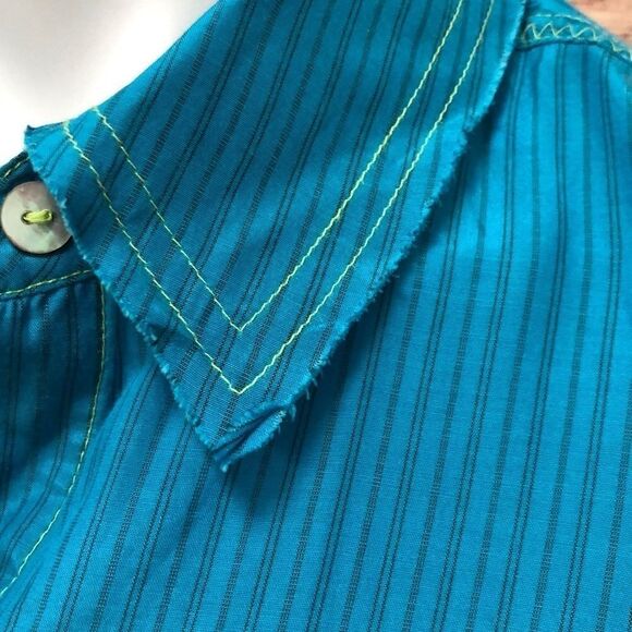 Chico’s button down embroidered collared silk blouse - Picture 3 of 11